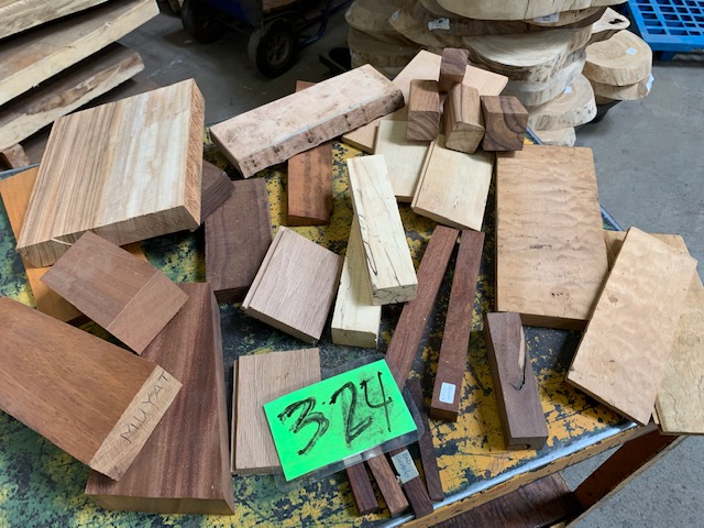 Assorted Pack #324 (Shipping Included!)