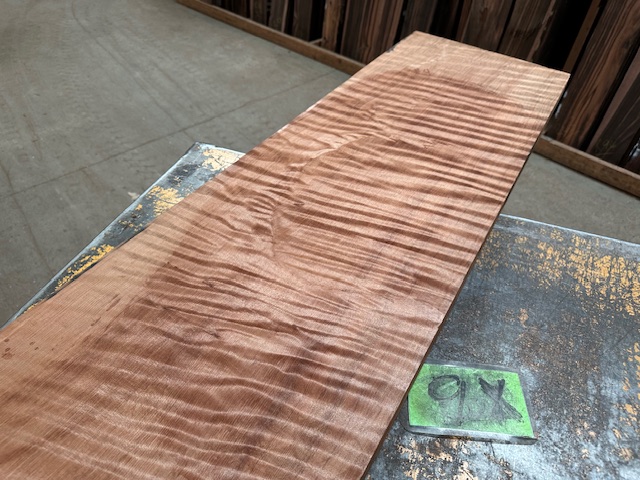 Curly Redwood 9X